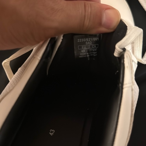 Zara Men's White Sneakers - Picture 12 of 16